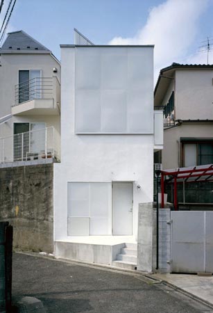 DUGAČKA, VISOKA KUĆA (Long tall house) arhitektonskog studija Spacespace (Japan)