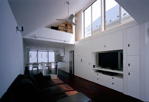 DUGAČKA, VISOKA KUĆA (Long tall house) arhitektonskog studija Spacespace (Japan)